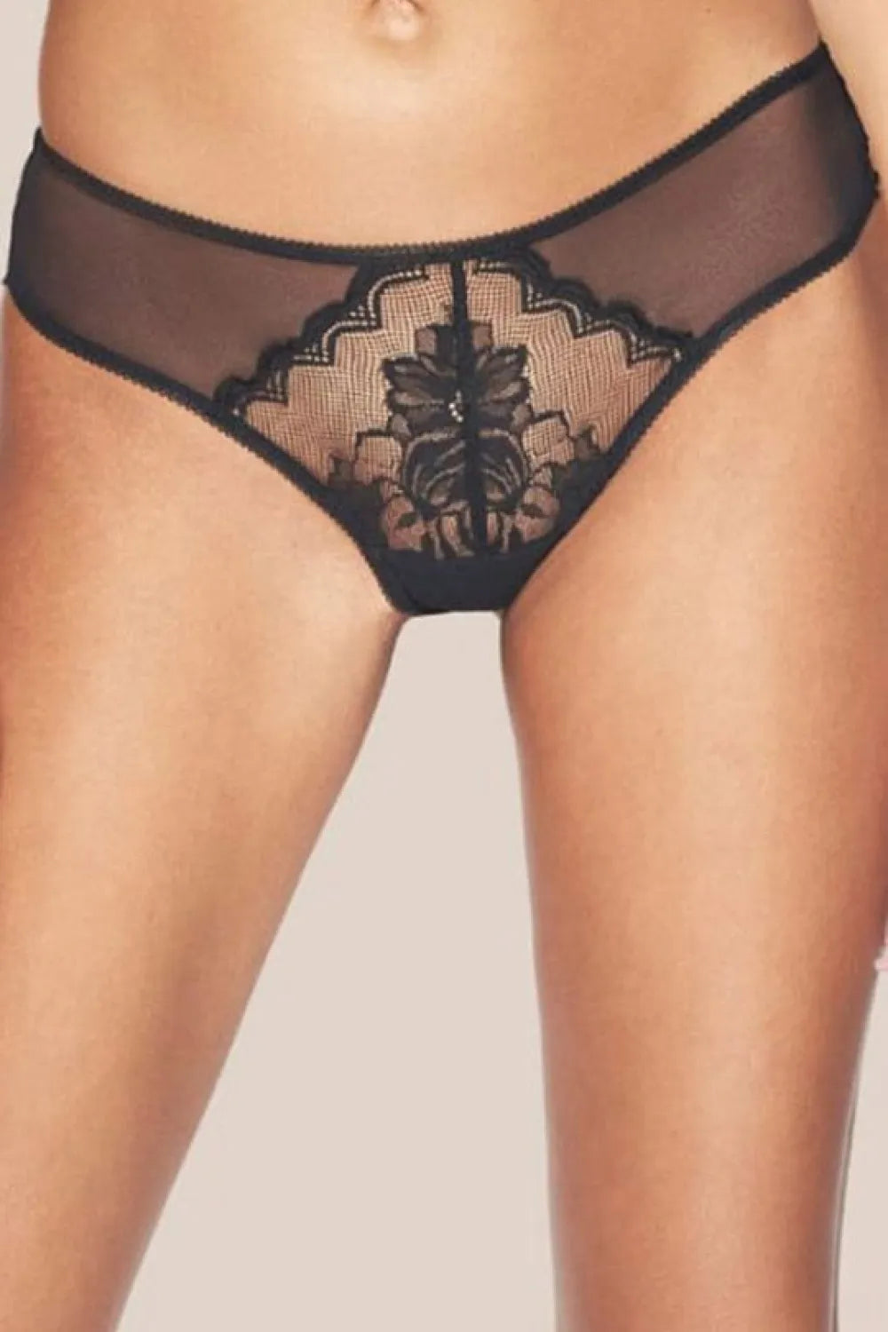 Braziliško stiliaus kelnaitės modelis 227464 Kinga