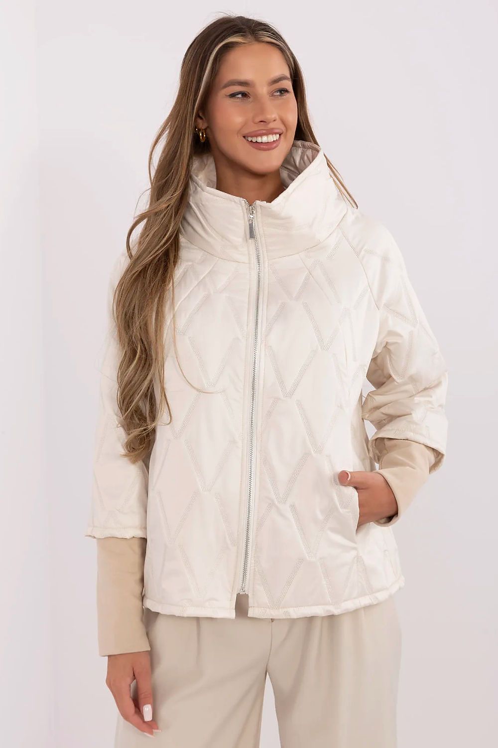  Striukė model 211824 Italy Moda 