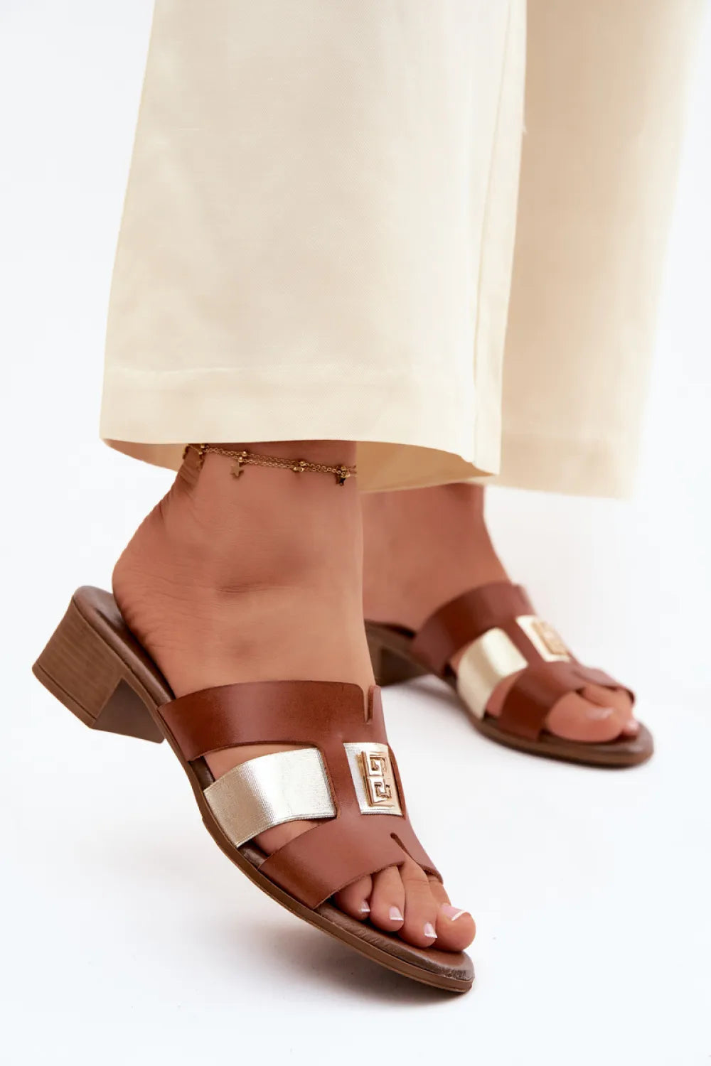 Kulninės basutės, modelis 227456 Step in style