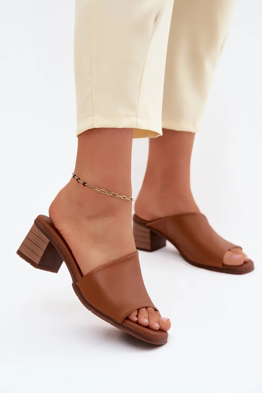 Kulninės basutės, modelis 227929, Step in style