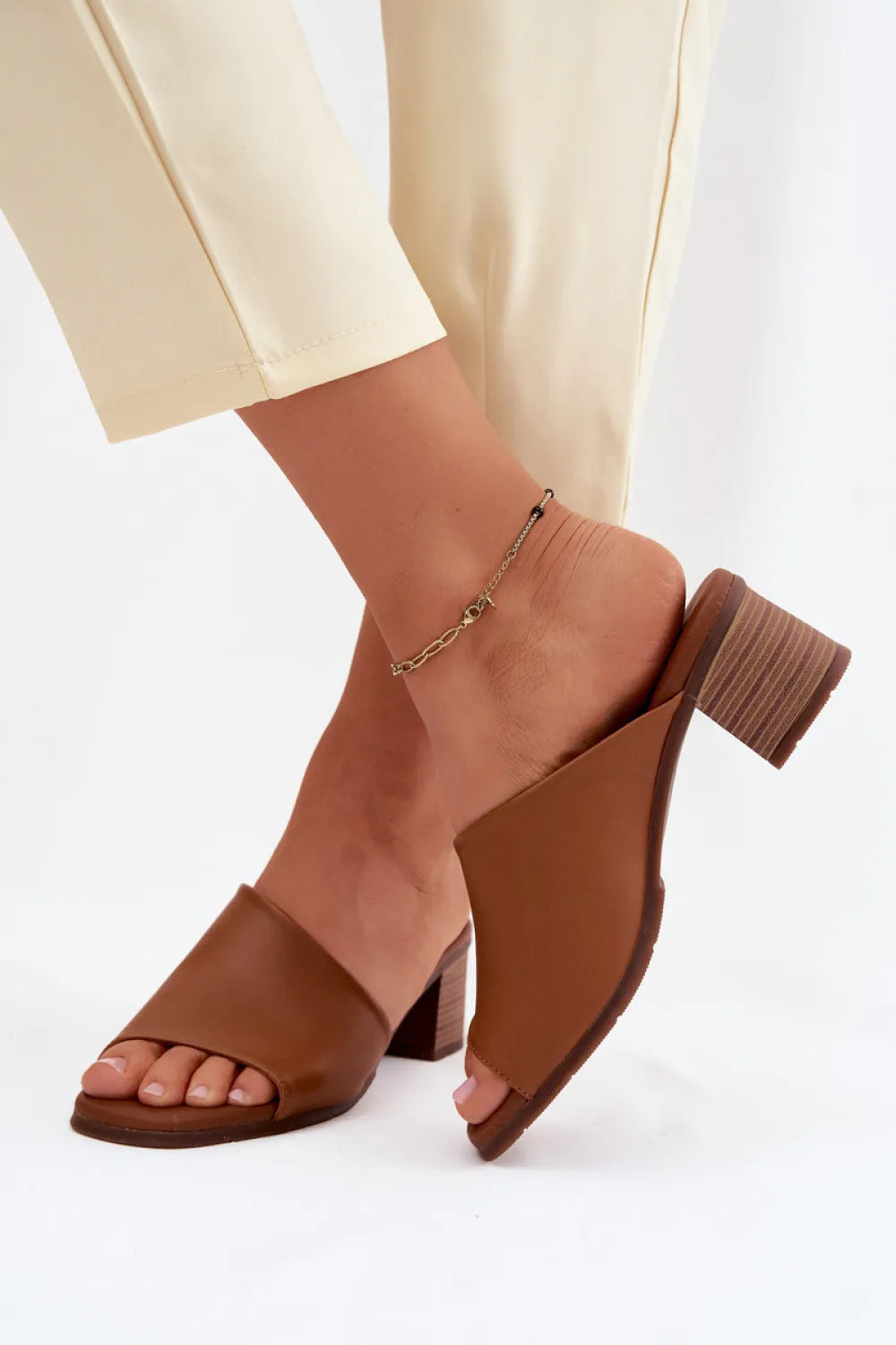 Kulninės basutės, modelis 227929, Step in style