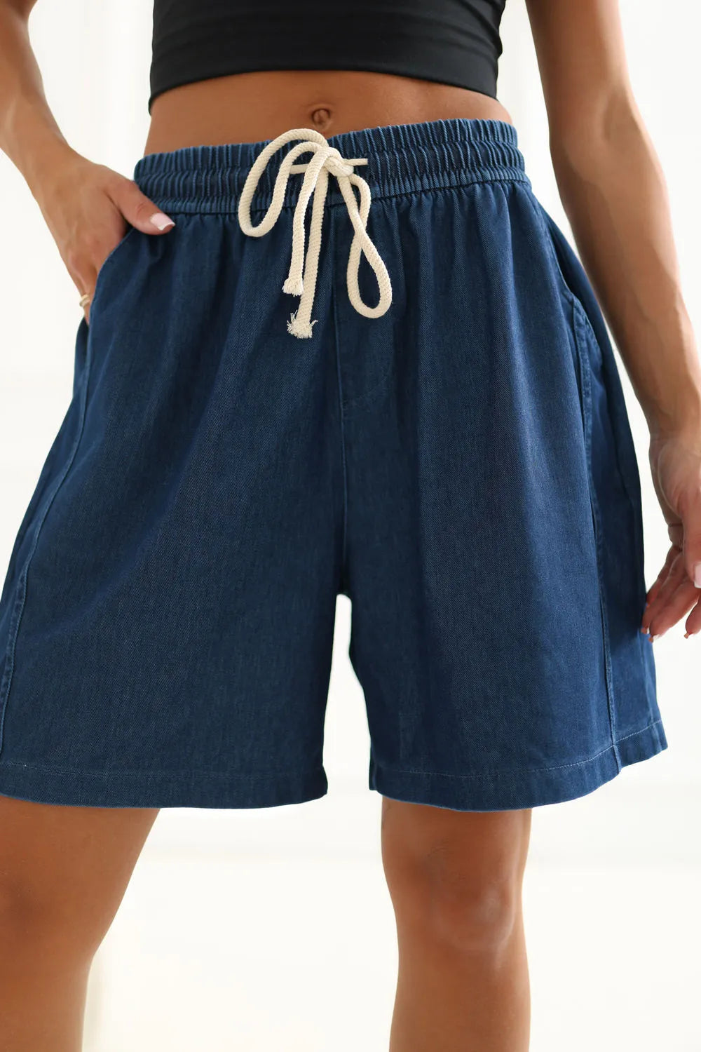 Šortai, modelis 228176, Italy Moda
