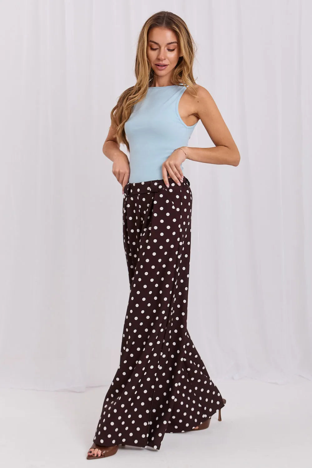 Top modelis 228659 Rue Paris