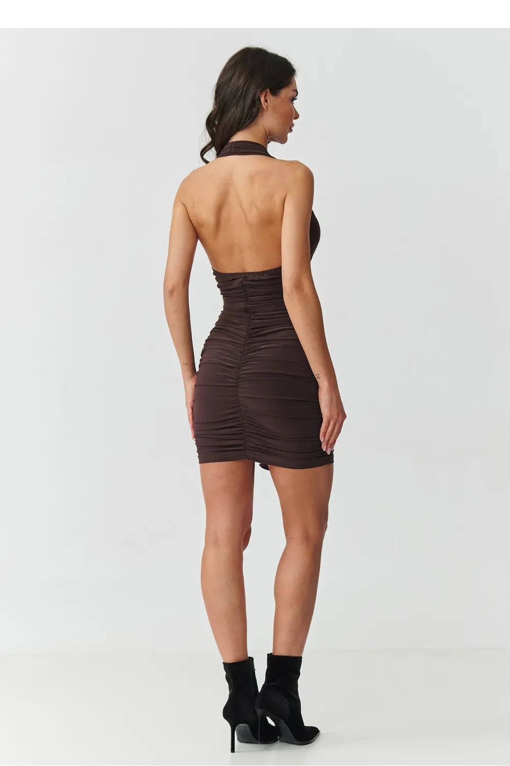 Trumpa suknelė Modelis 228319 Makadamia